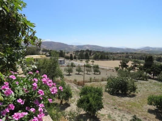 Сад Монастырь Святого Георгия, Крит